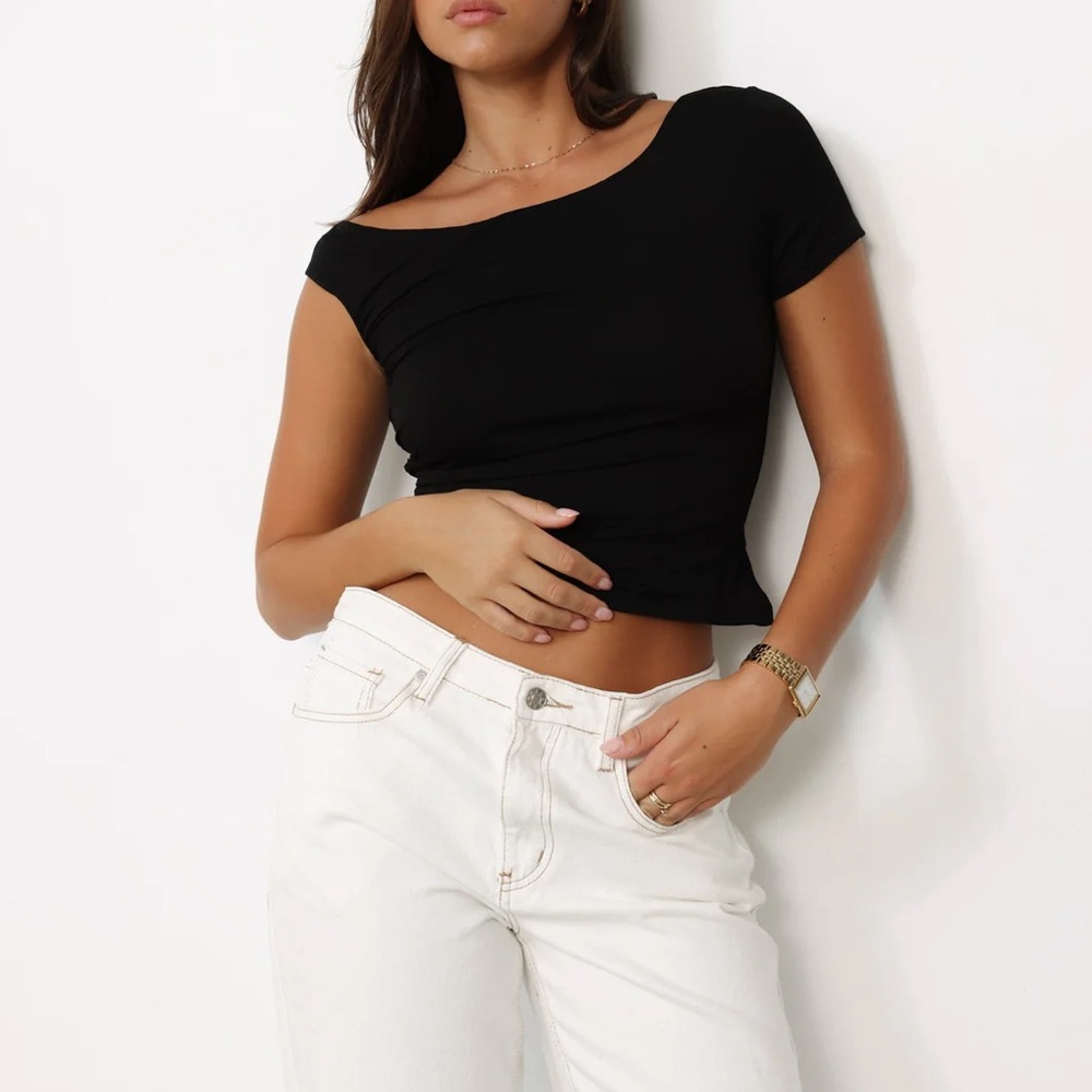 Charcoal clothing  Leona Top (Black)